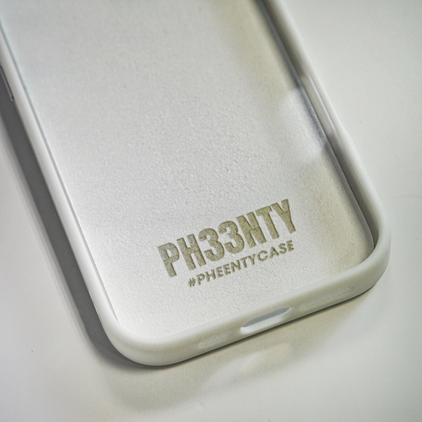 Pheenty Case HD ⭐️ (La plus populaire)